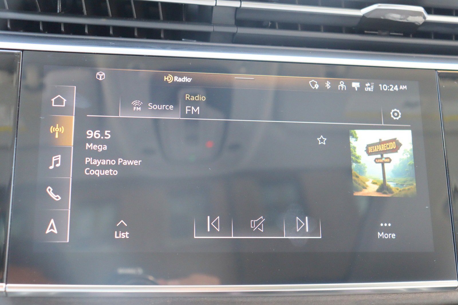 Used 2022 Audi Q8 Premium w/ Convenience Package AWD/4WD image 24