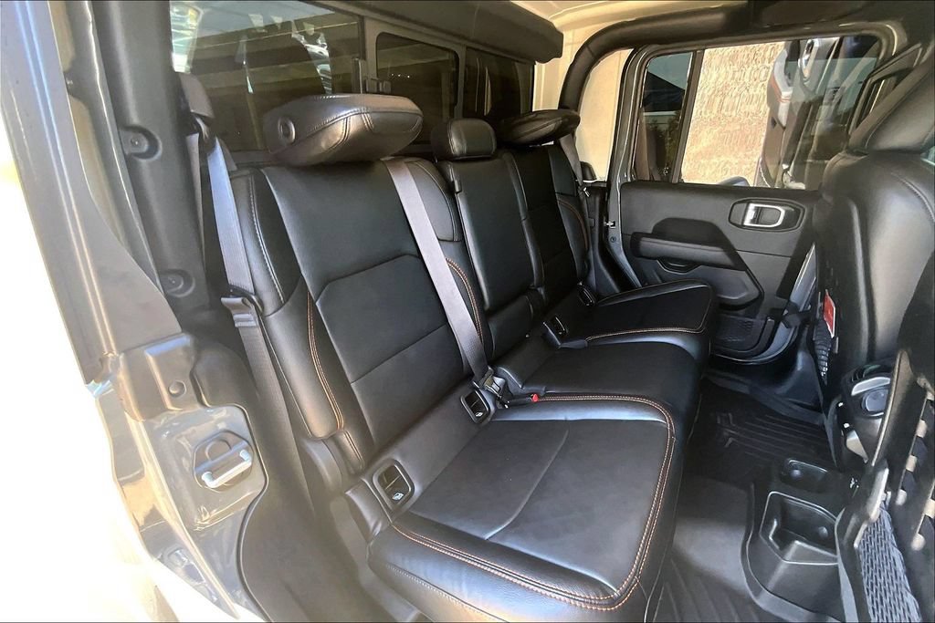 Used 2023 Jeep Gladiator Mojave w/ LED Lighting Group AWD/4WD image 19