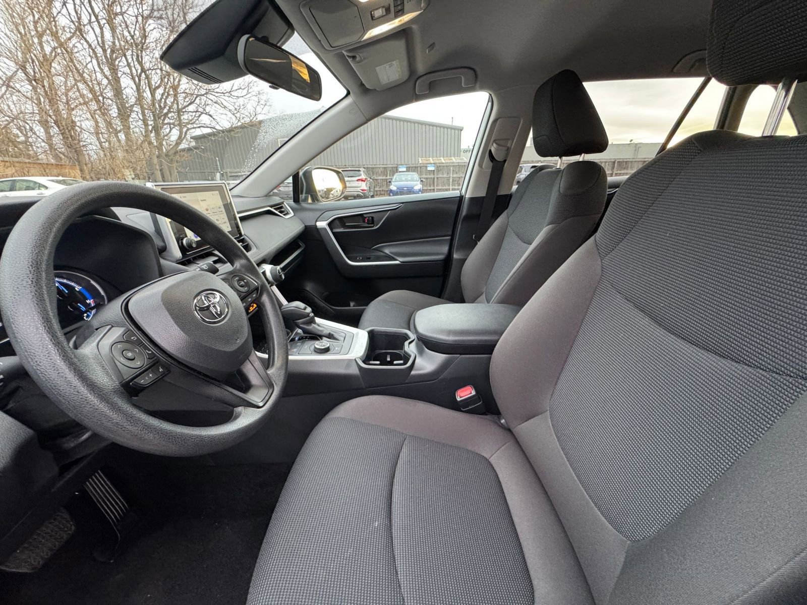 Used 2025 Toyota RAV4 LE image 25