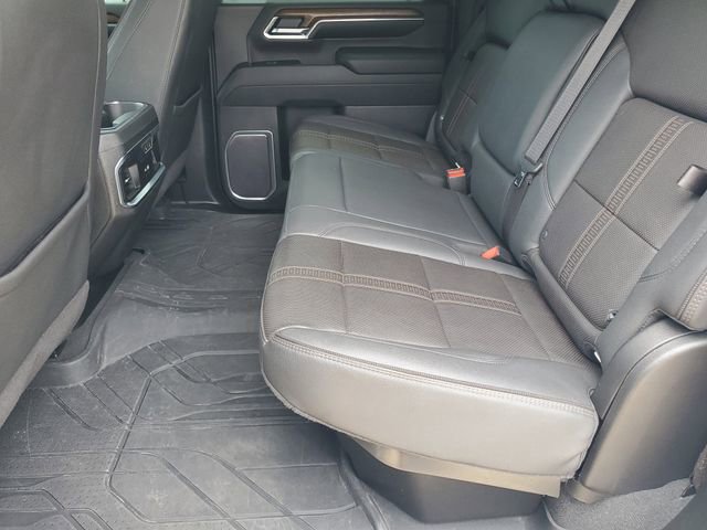 Used 2024 Chevrolet Silverado 3500 High Country w/ Technology Package AWD/4WD image 27