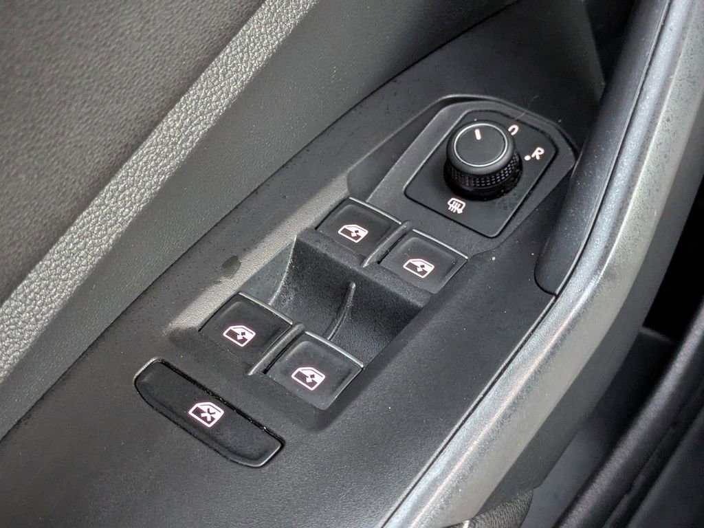 Certified 2024 Volkswagen Jetta SE image 23