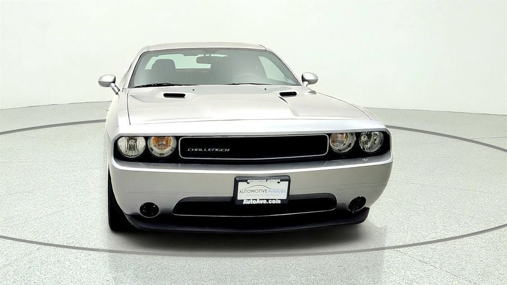 Used 2013 Dodge Challenger SXT w/ Super Sport Group RWD image 2
