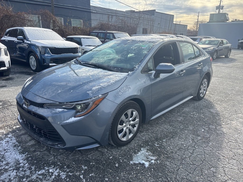 Used 2023 Toyota Corolla LE image 7