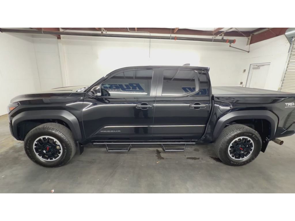 Used 2024 Toyota Tacoma TRD Off-Road w/ TRD Off Road Premium Package image 5