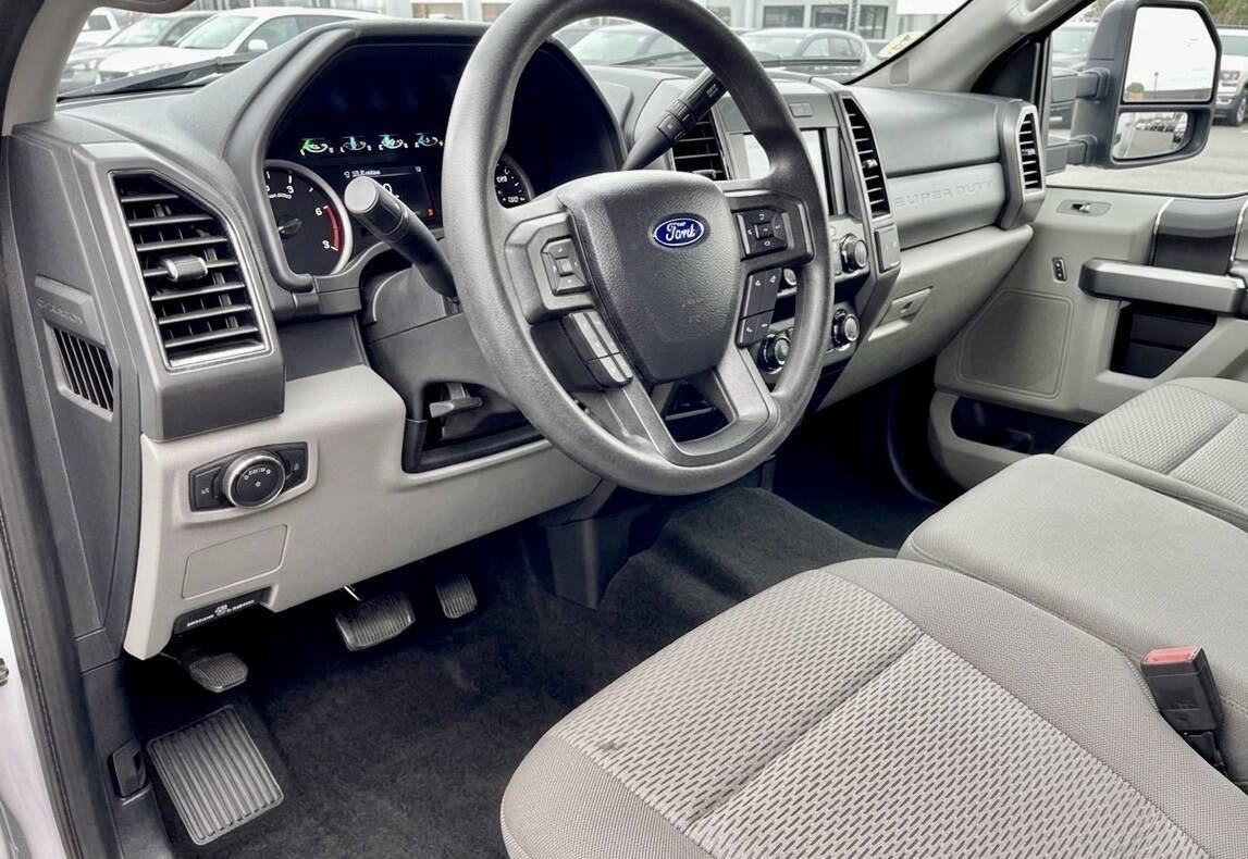 Used 2021 Ford F350 XLT image 9