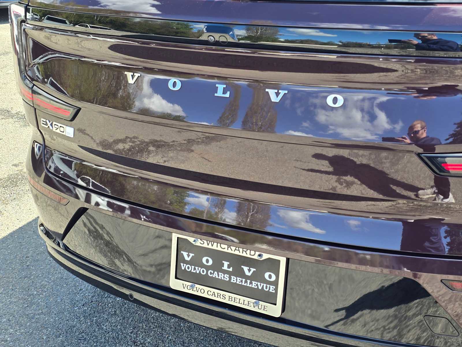 Certified 2025 Volvo EX90 Plus AWD/4WD image 14
