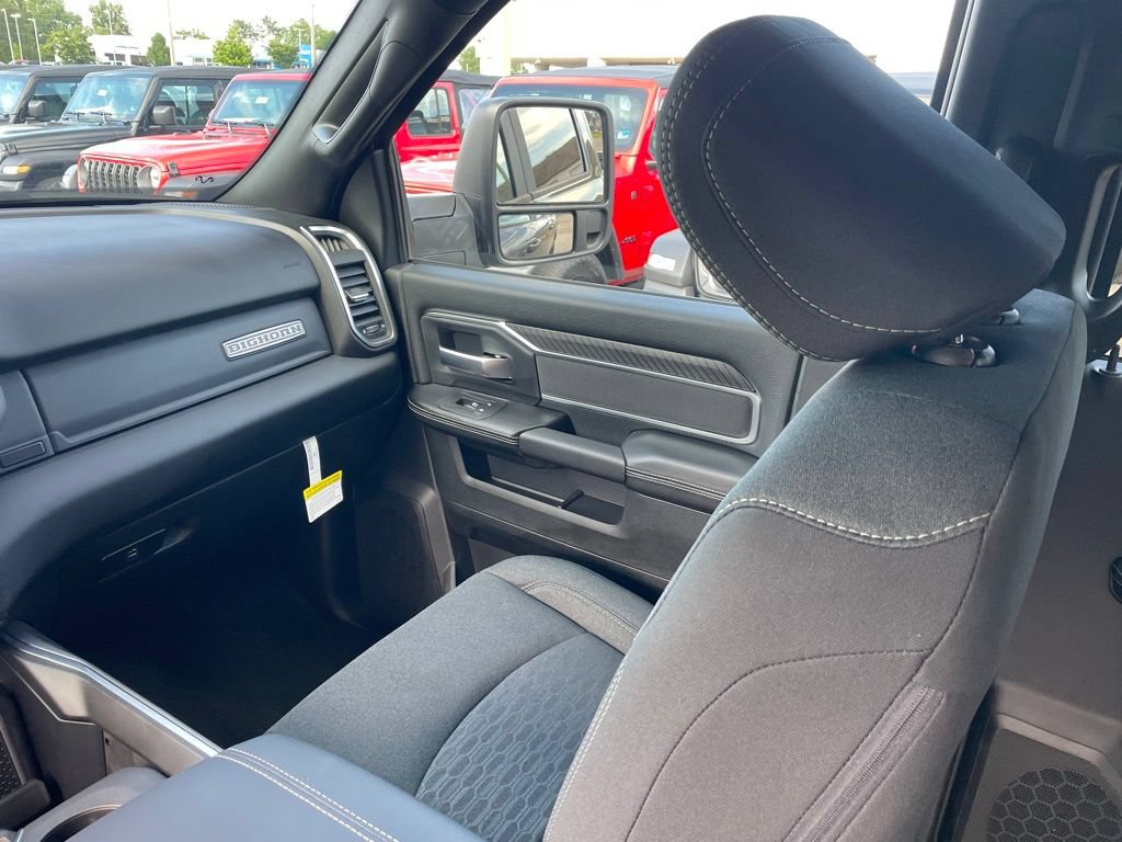 New 2026 RAM 2500 Big Horn AWD/4WD image 21