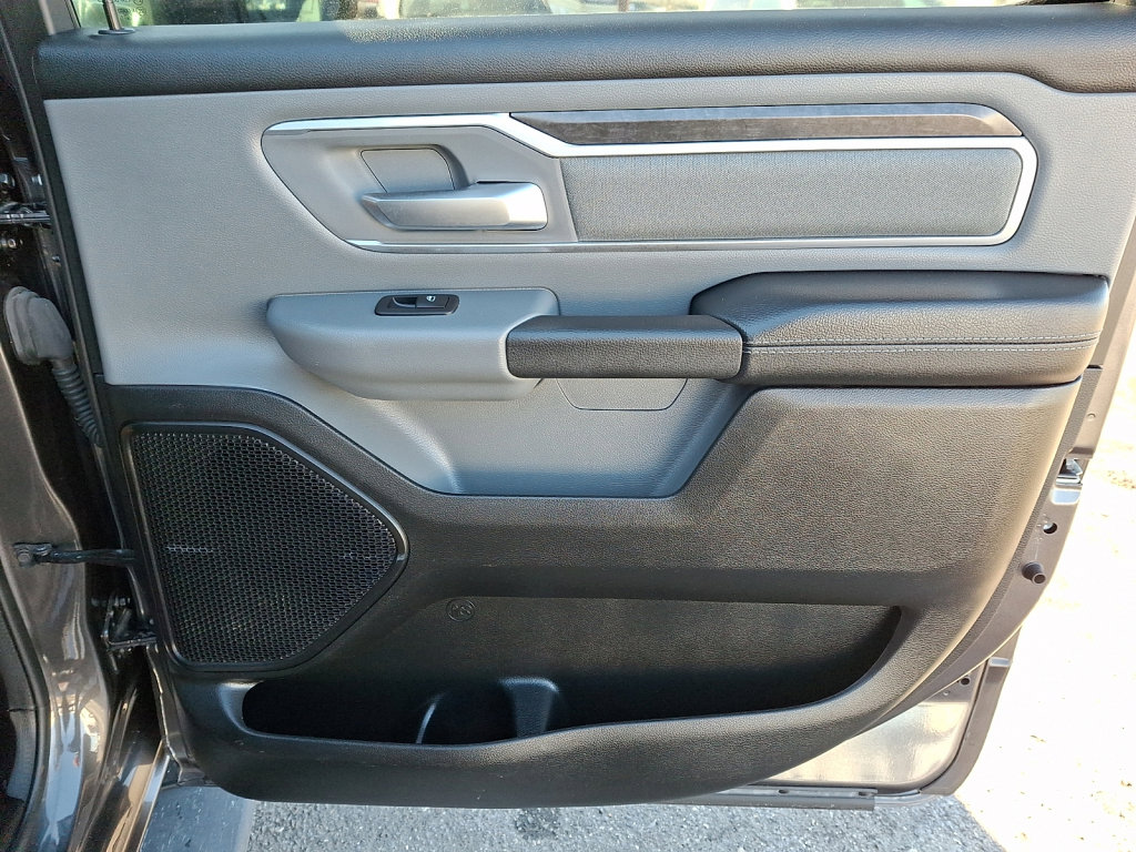 Used 2022 RAM 1500 Big Horn AWD/4WD image 15