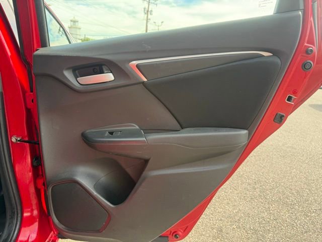 Used 2018 Honda Fit LX image 37