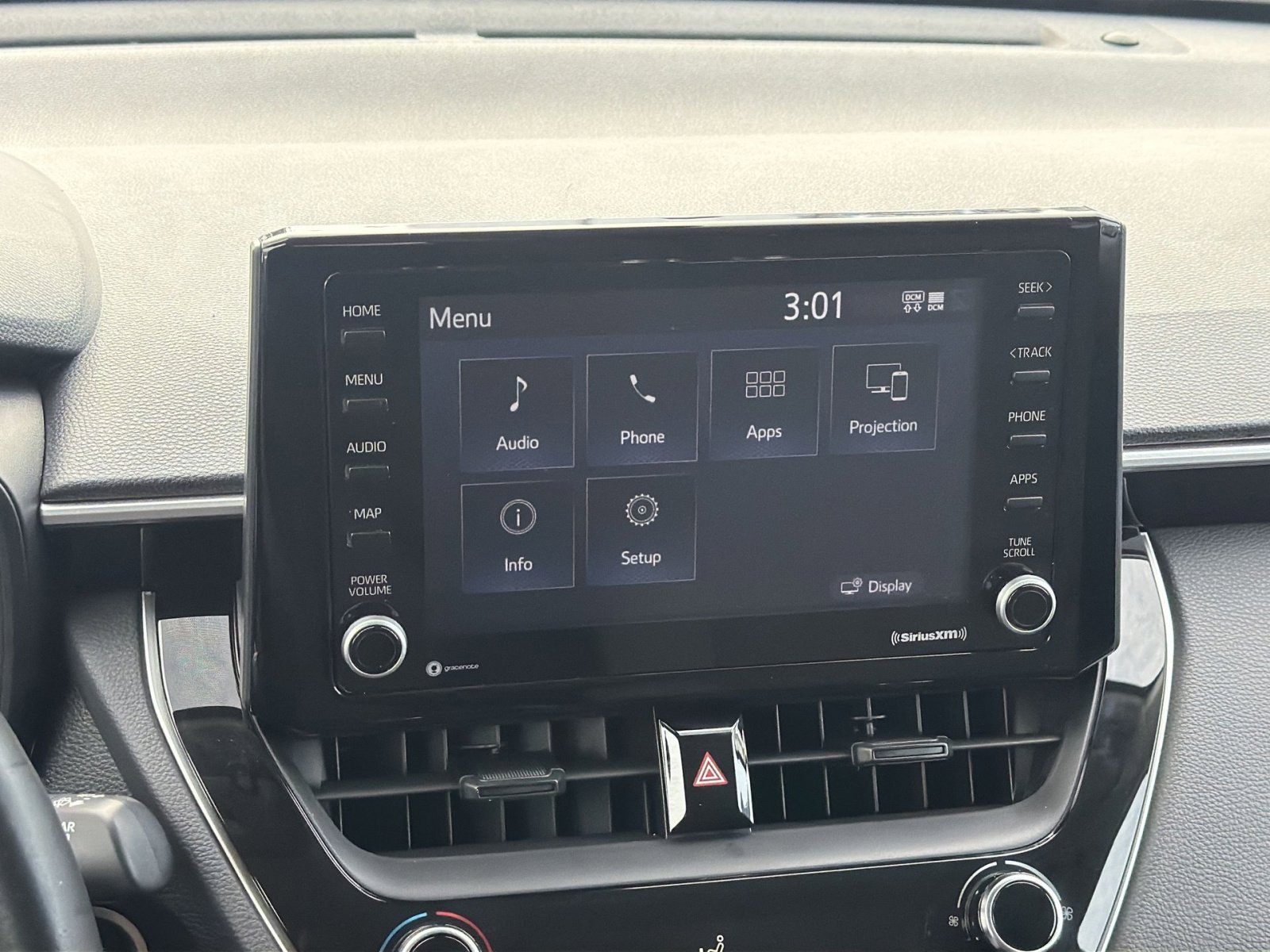 Used 2022 Toyota Corolla Cross LE image 19