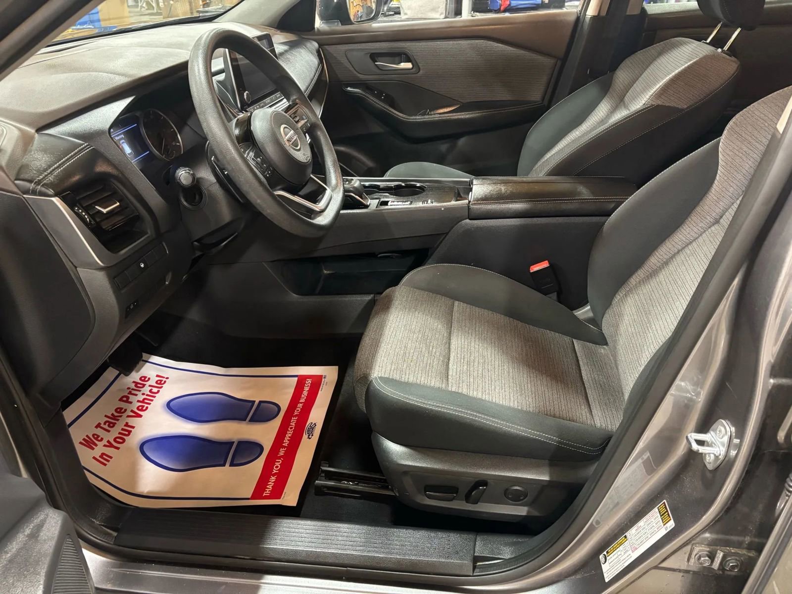 Used 2021 Nissan Rogue SV image 38