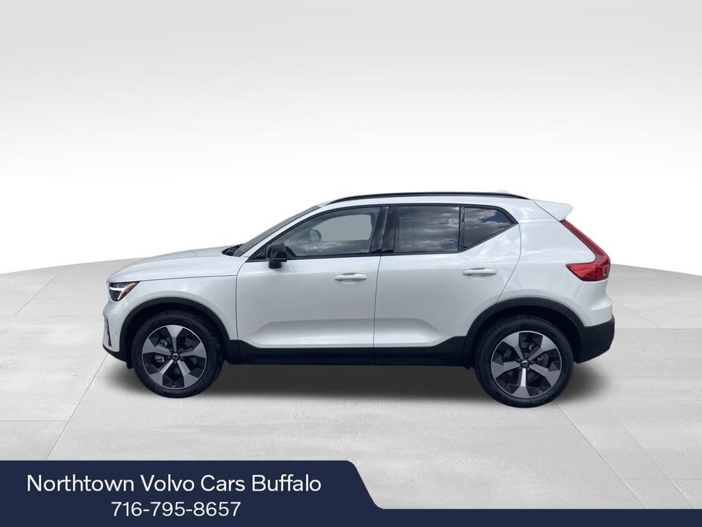 Certified 2026 Volvo XC40 B5 Plus w/ Protection Package Premier image 2