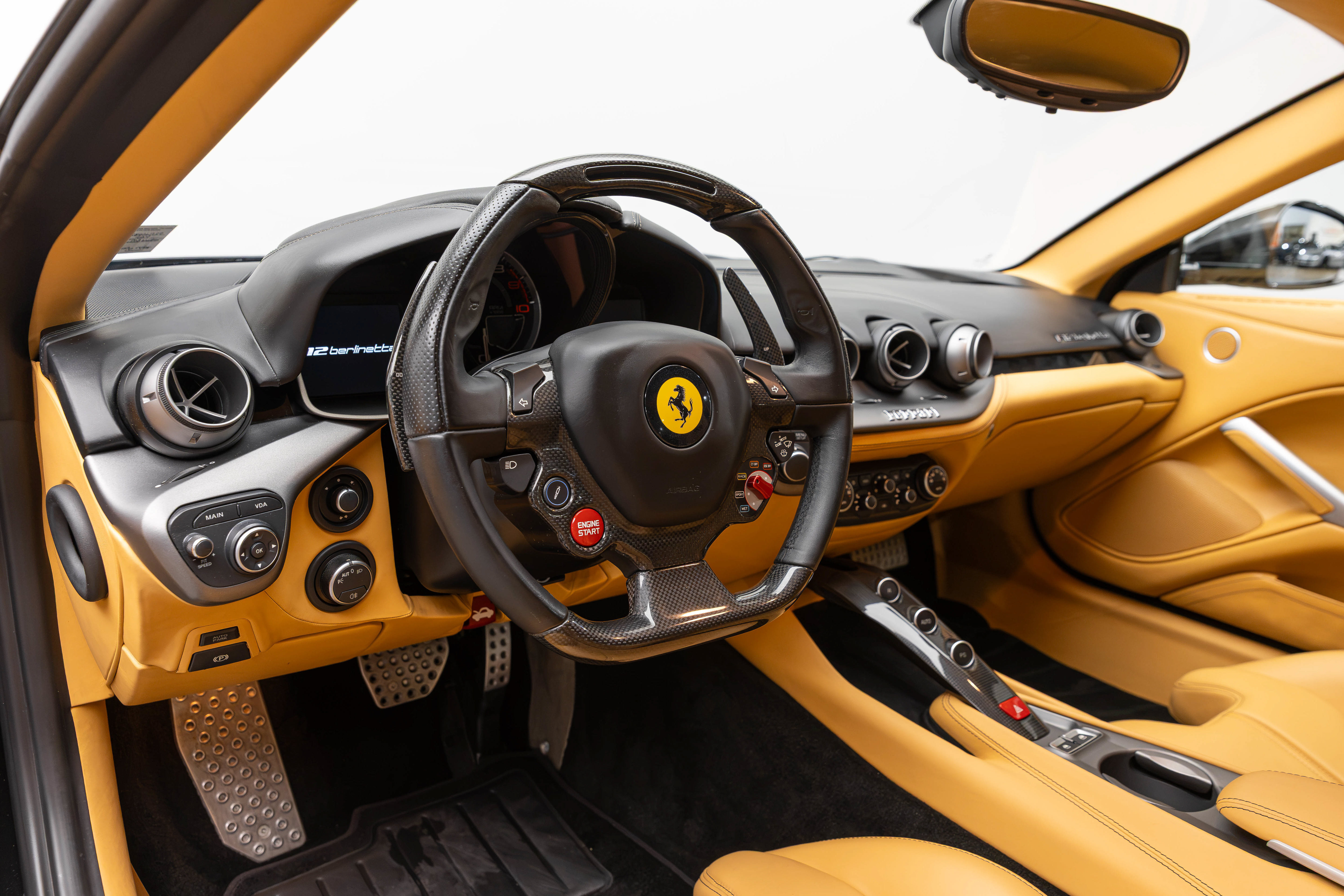 Certified 2014 Ferrari F12 Berlinetta RWD image 4