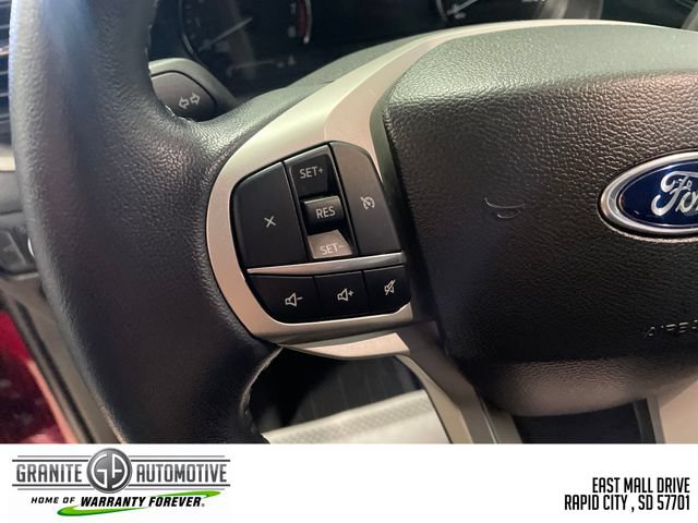 Used 2023 Ford Explorer XLT AWD/4WD image 14