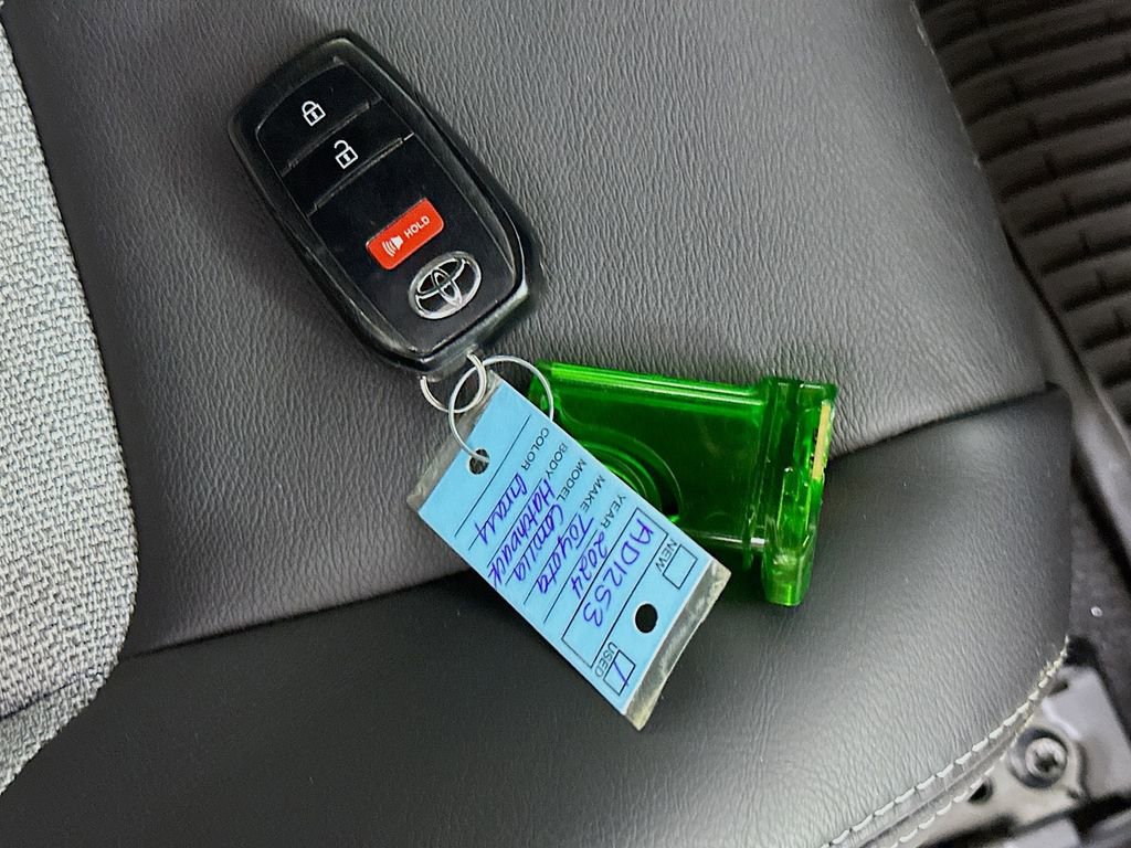 Used 2024 Toyota Corolla XSE image 29