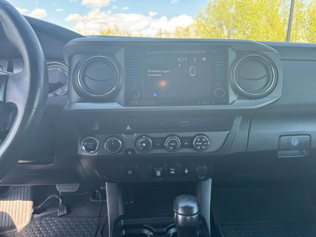 Used 2019 Toyota Tacoma TRD Off-Road AWD/4WD image 20