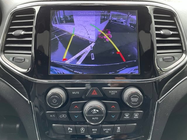 Used 2019 Jeep Grand Cherokee Limited AWD/4WD image 21