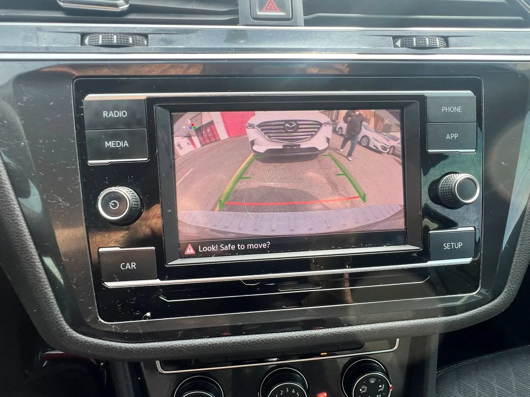 Used 2018 Volkswagen Tiguan S FWD image 26