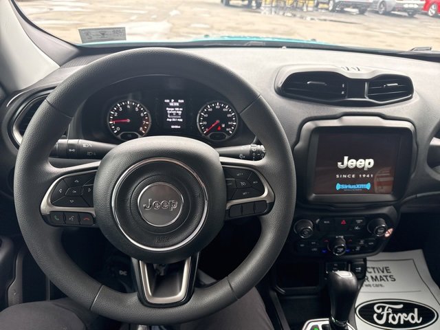 Used 2022 Jeep Renegade Sport image 2