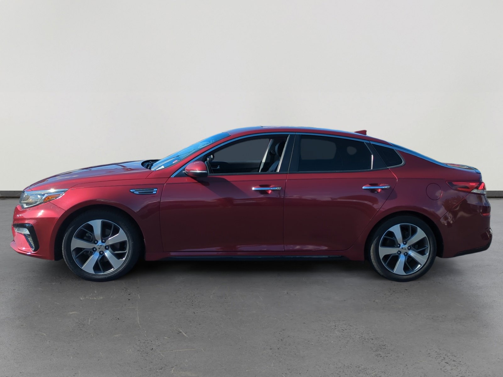 Used 2019 Kia Optima S image 2
