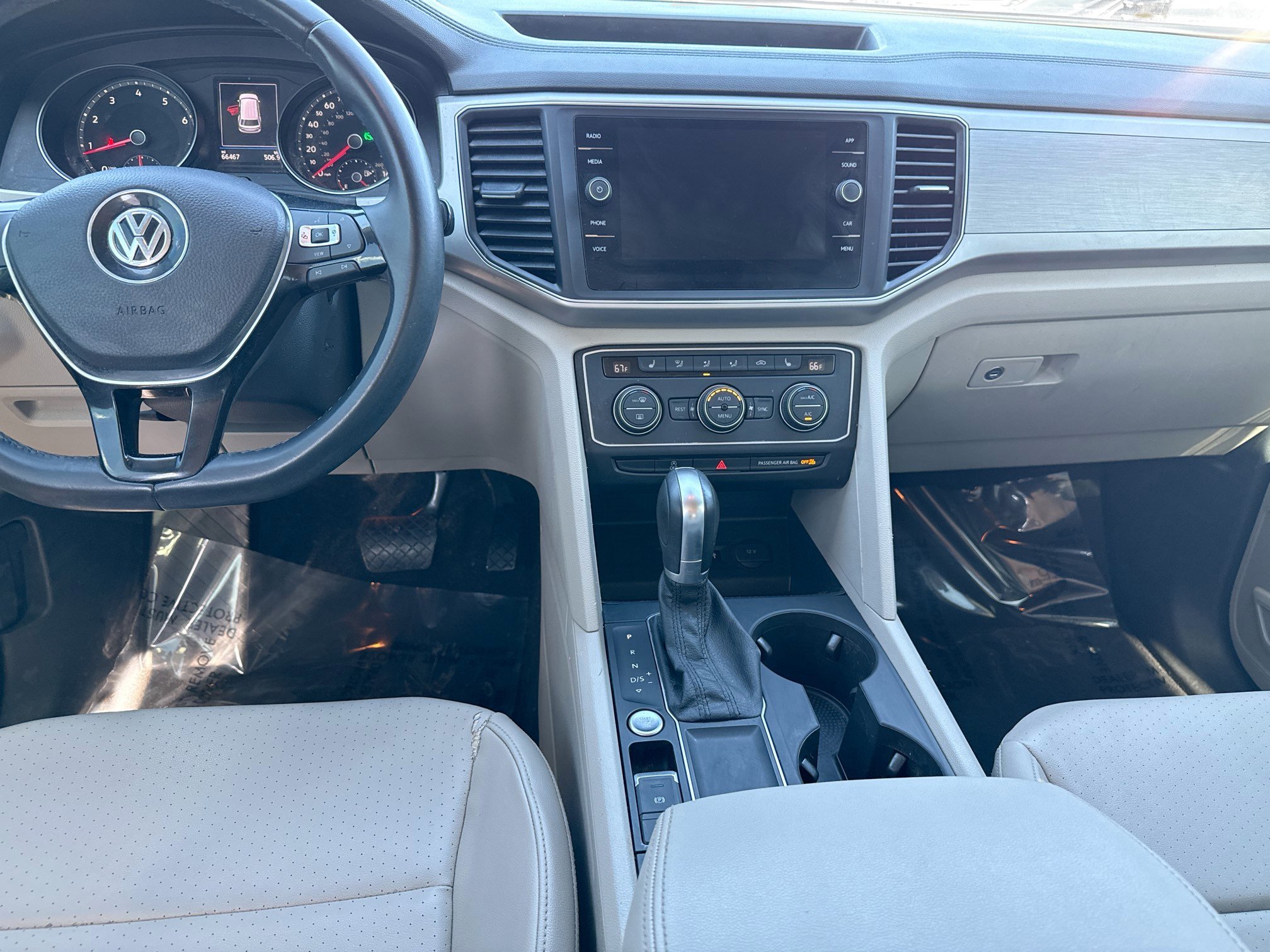Used 2019 Volkswagen Atlas SE FWD image 17