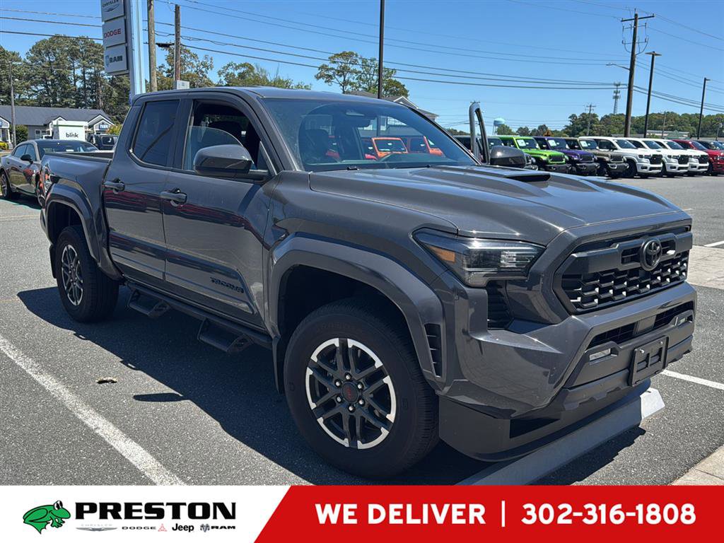Used 2025 Toyota Tacoma TRD Sport AWD/4WD video 1