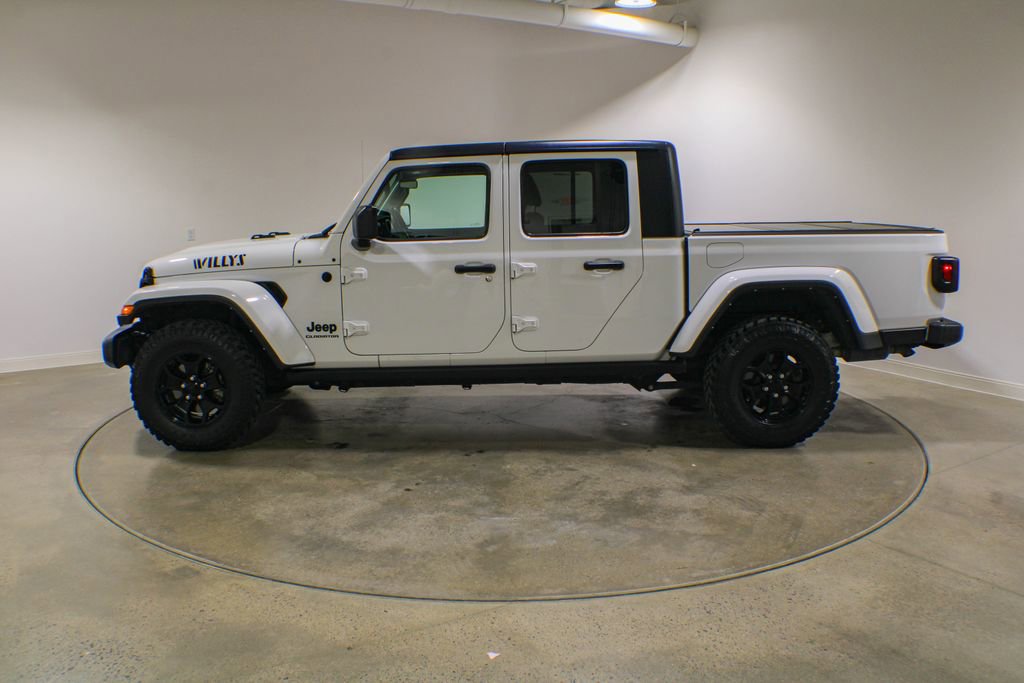 Used 2021 Jeep Gladiator Sport AWD/4WD image 2