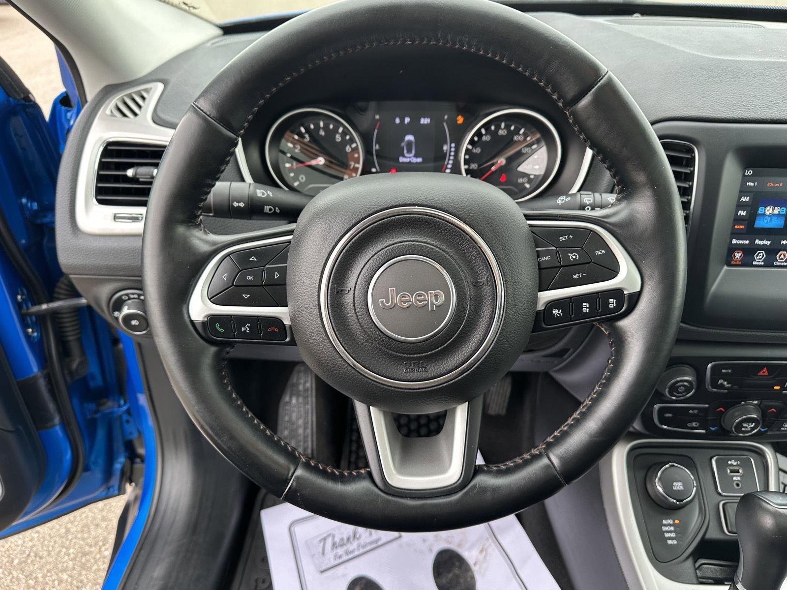 Used 2020 Jeep Compass Latitude AWD/4WD image 22