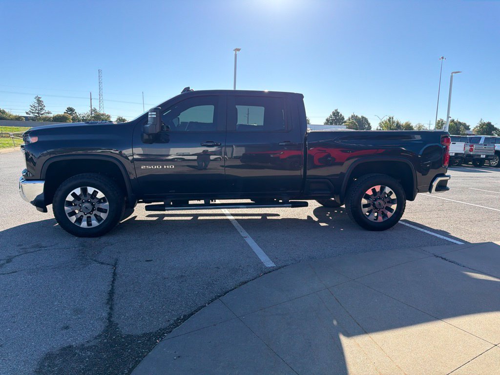 Used 2024 Chevrolet Silverado 2500 LT w/ All Star Edition AWD/4WD image 6