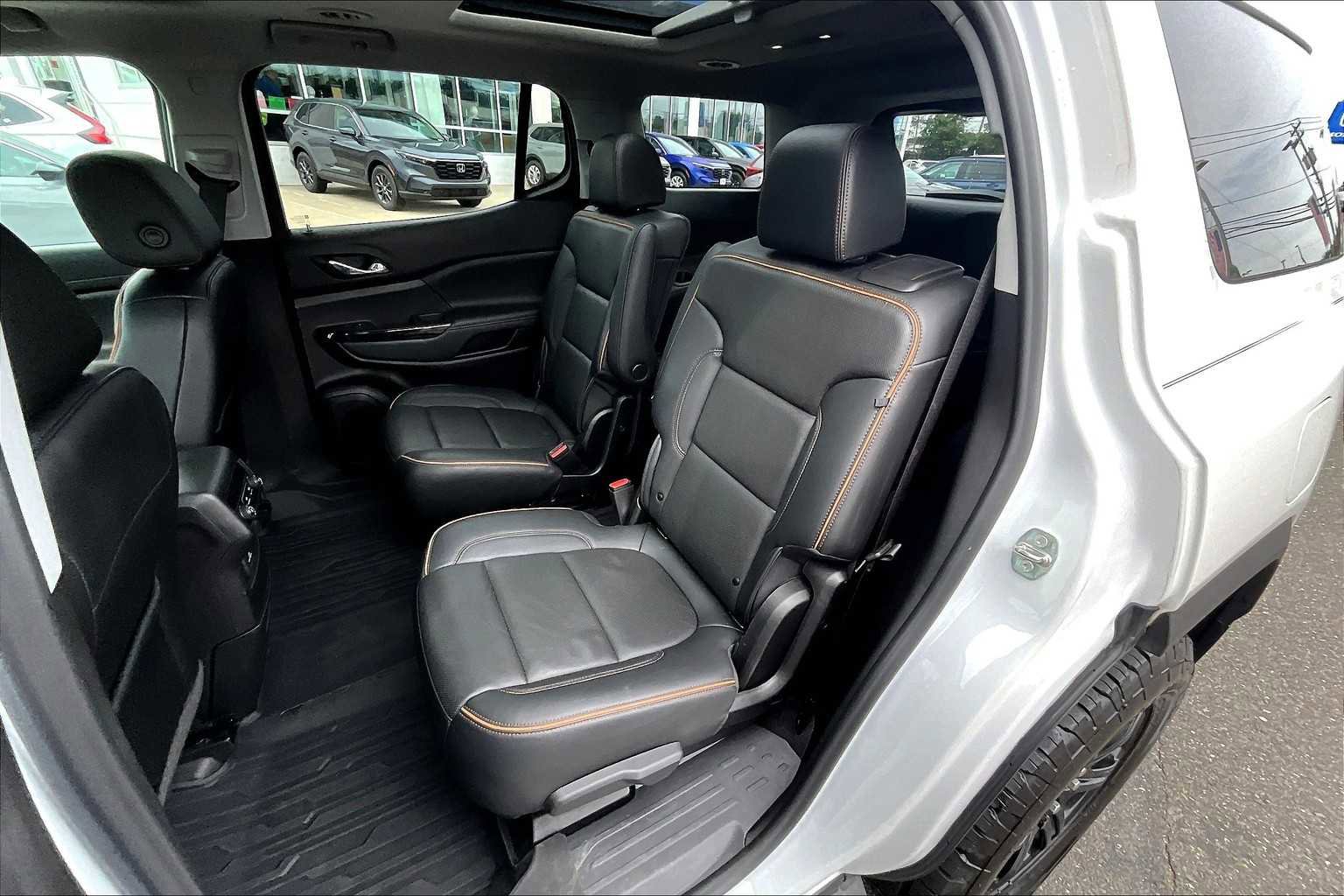 Certified 2022 GMC Acadia AT4 image 20