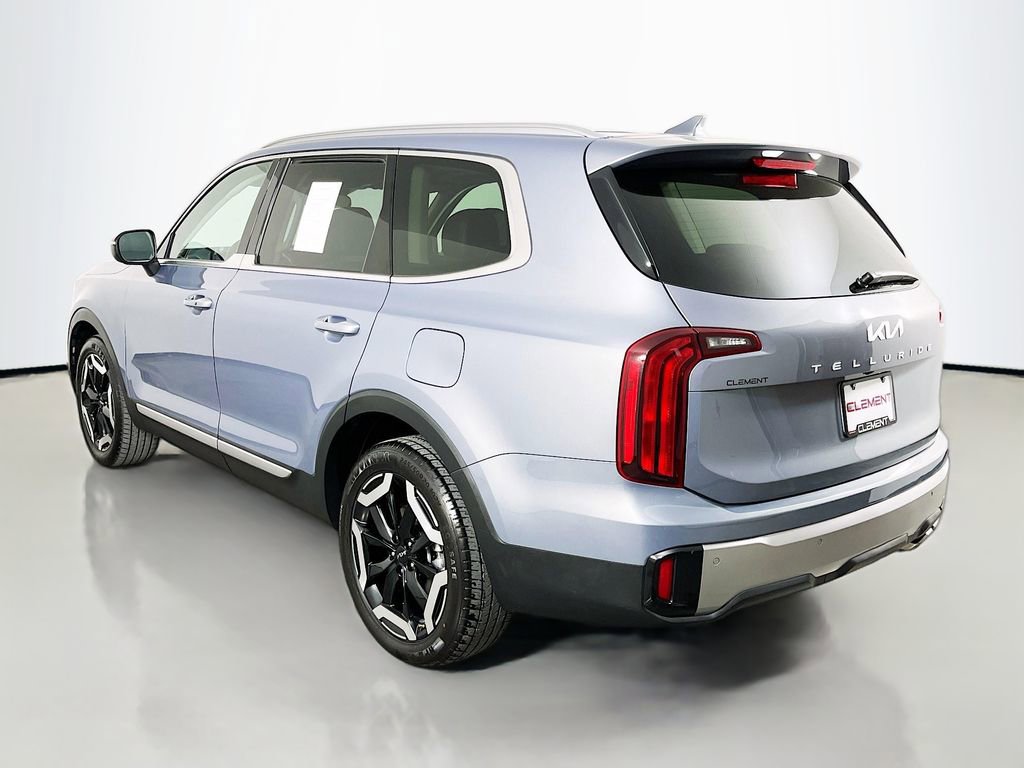 Used 2025 Kia Telluride S FWD image 9