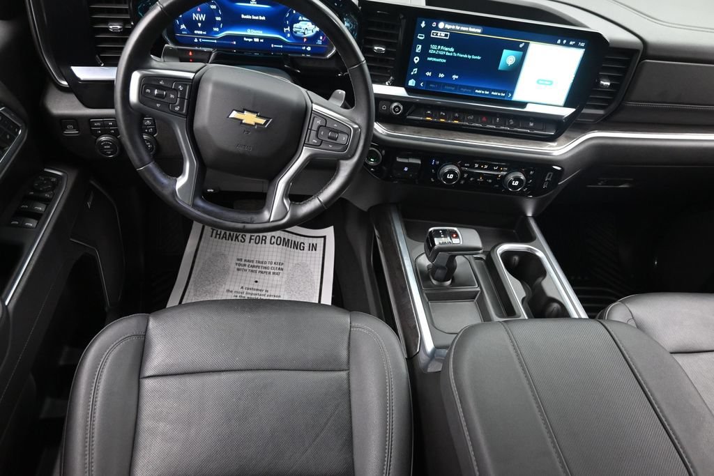 Used 2023 Chevrolet Silverado 1500 LTZ AWD/4WD image 14
