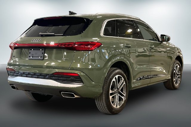 Certified 2025 Audi Q5 Premium w/ Convenience Package AWD/4WD image 13
