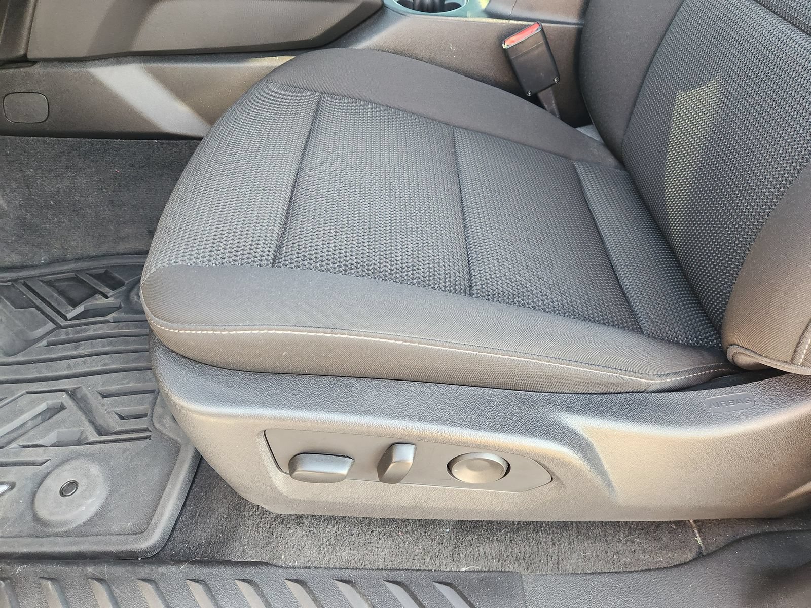 New 2026 GMC Canyon Elevation w/ Convenience Package RWD image 29