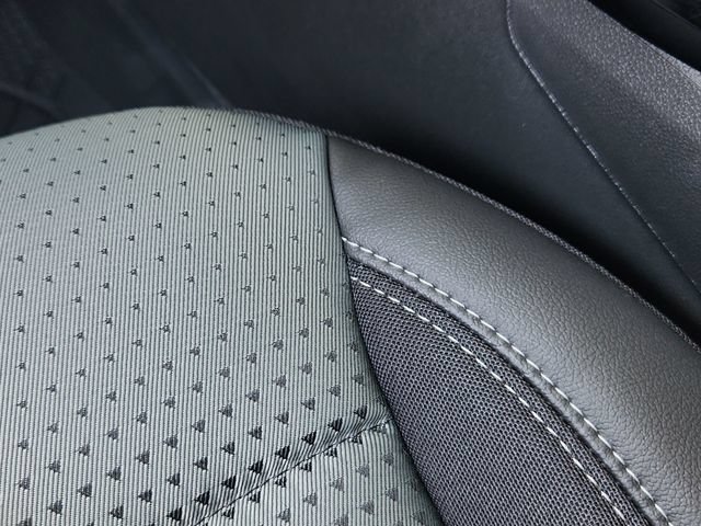 New 2026 Chevrolet Trax LT w/ Driver Confidence Package FWD image 31