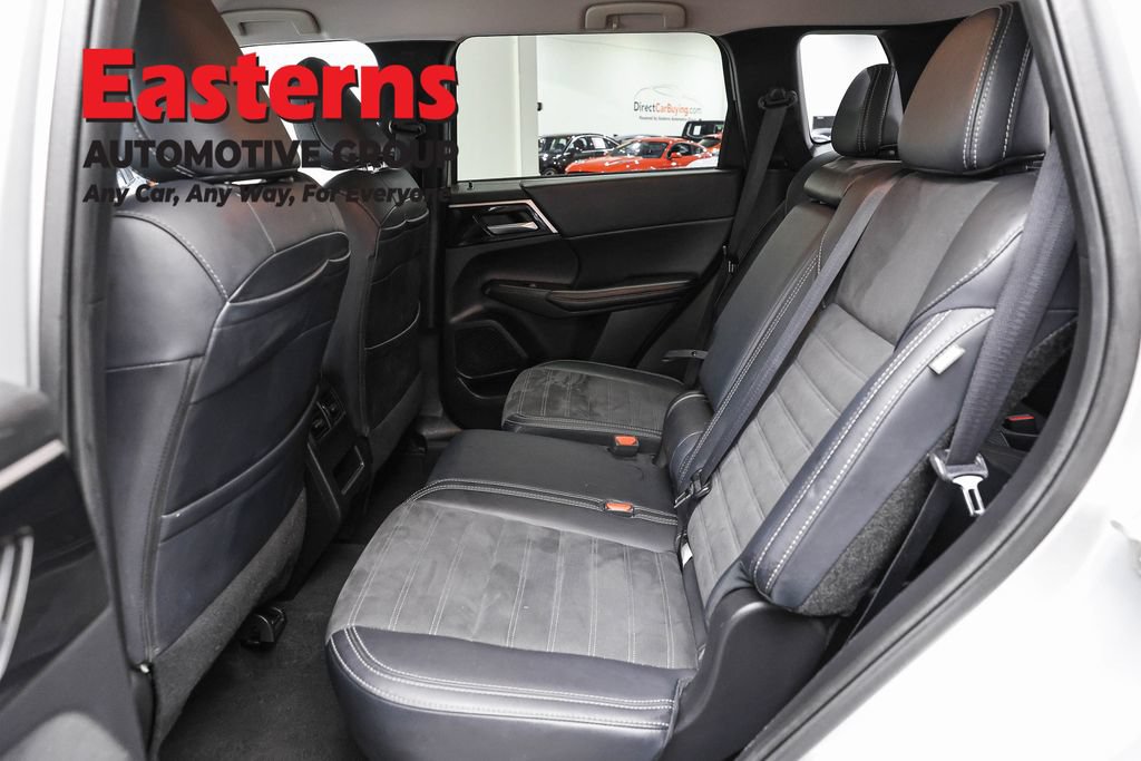 Used 2024 Mitsubishi Outlander SE FWD image 21