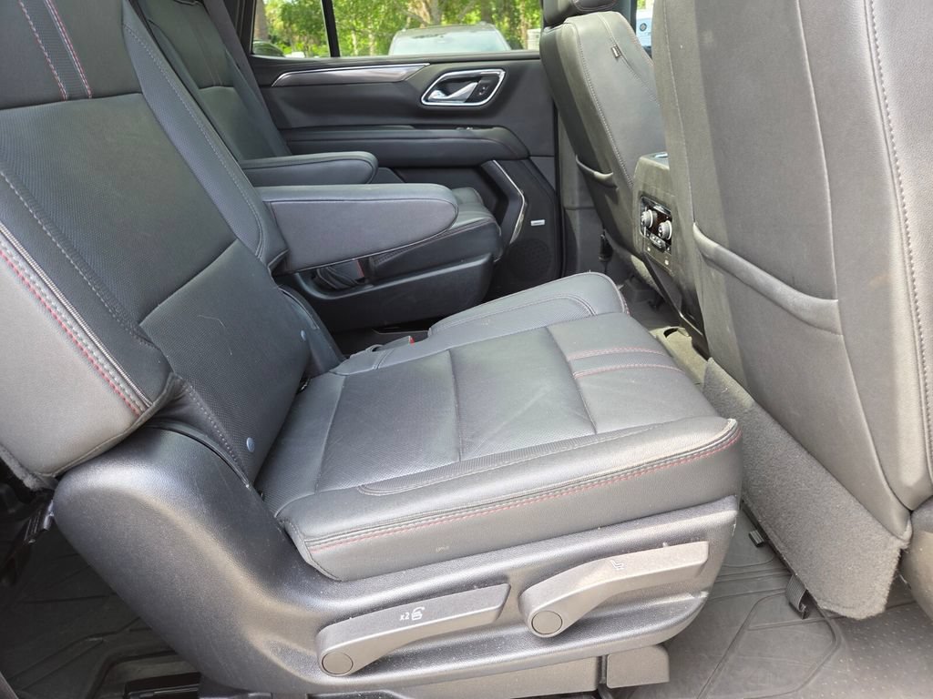 Used 2023 Chevrolet Tahoe RST w/ Sport Performance Package RWD image 18