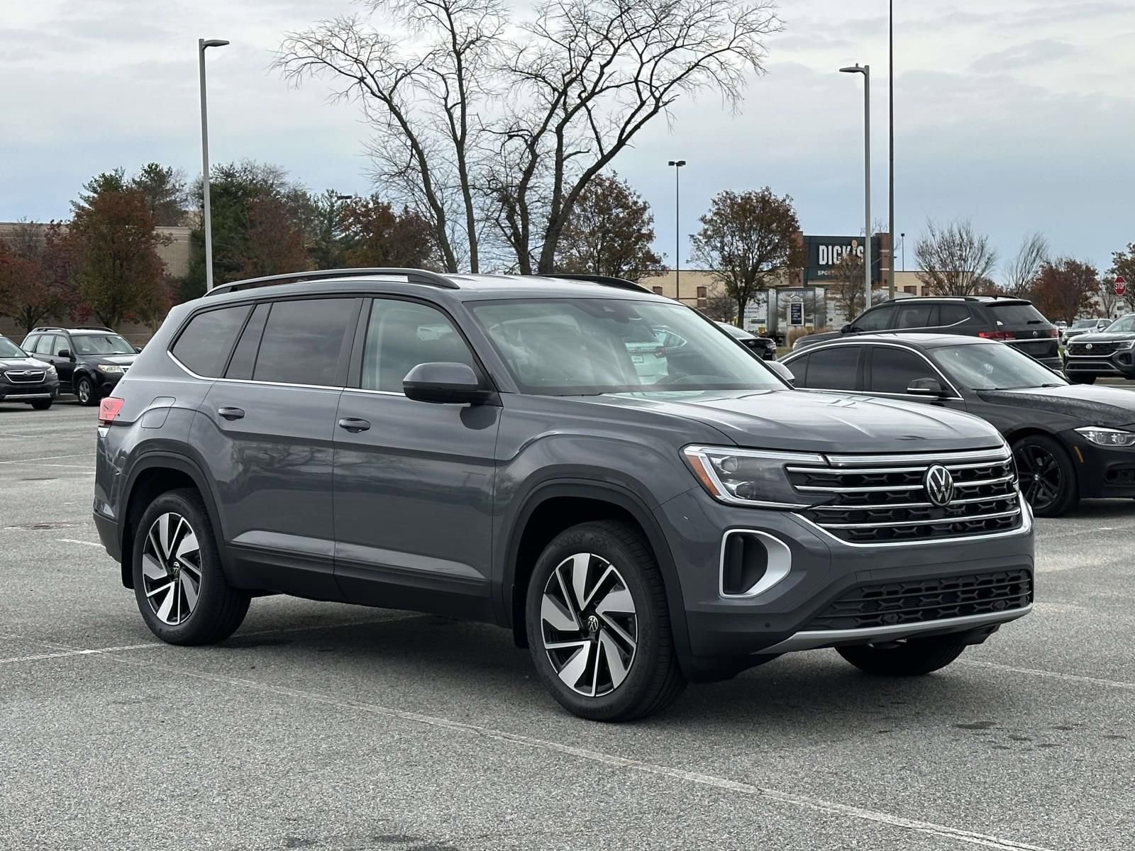 New 2026 Volkswagen Atlas SE image 8