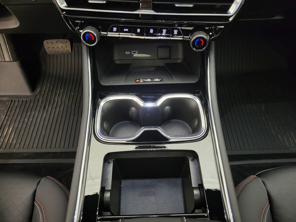 New 2026 Chevrolet Traverse RS w/ LPO, Floor Liner Package image 41