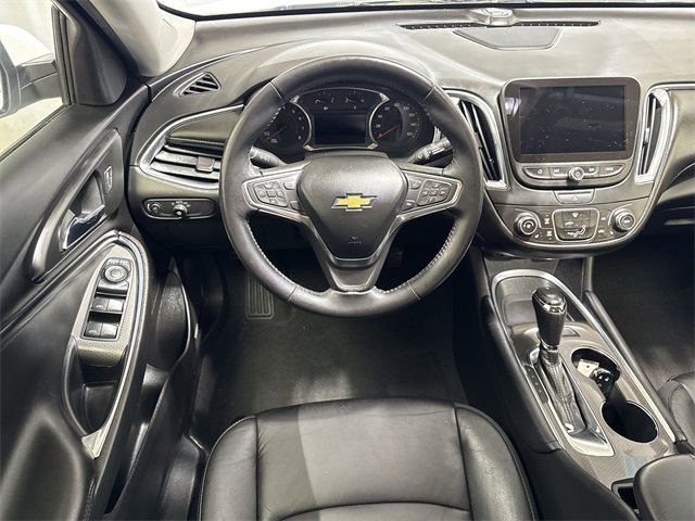 Certified 2017 Chevrolet Malibu LT w/ Leather Package image 14