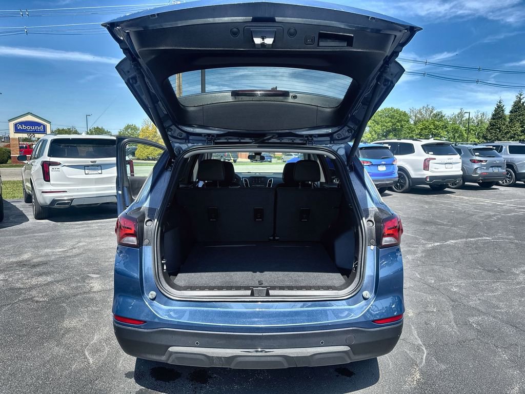 Used 2024 Chevrolet Equinox LT AWD/4WD image 22