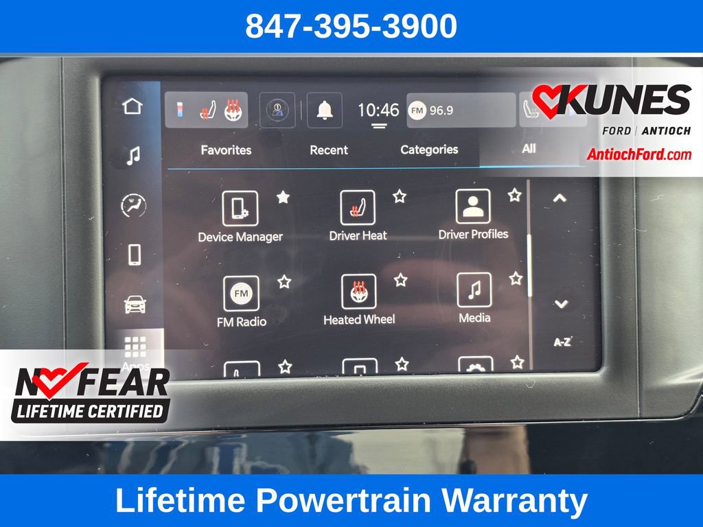 Used 2023 Chrysler Voyager LX image 47
