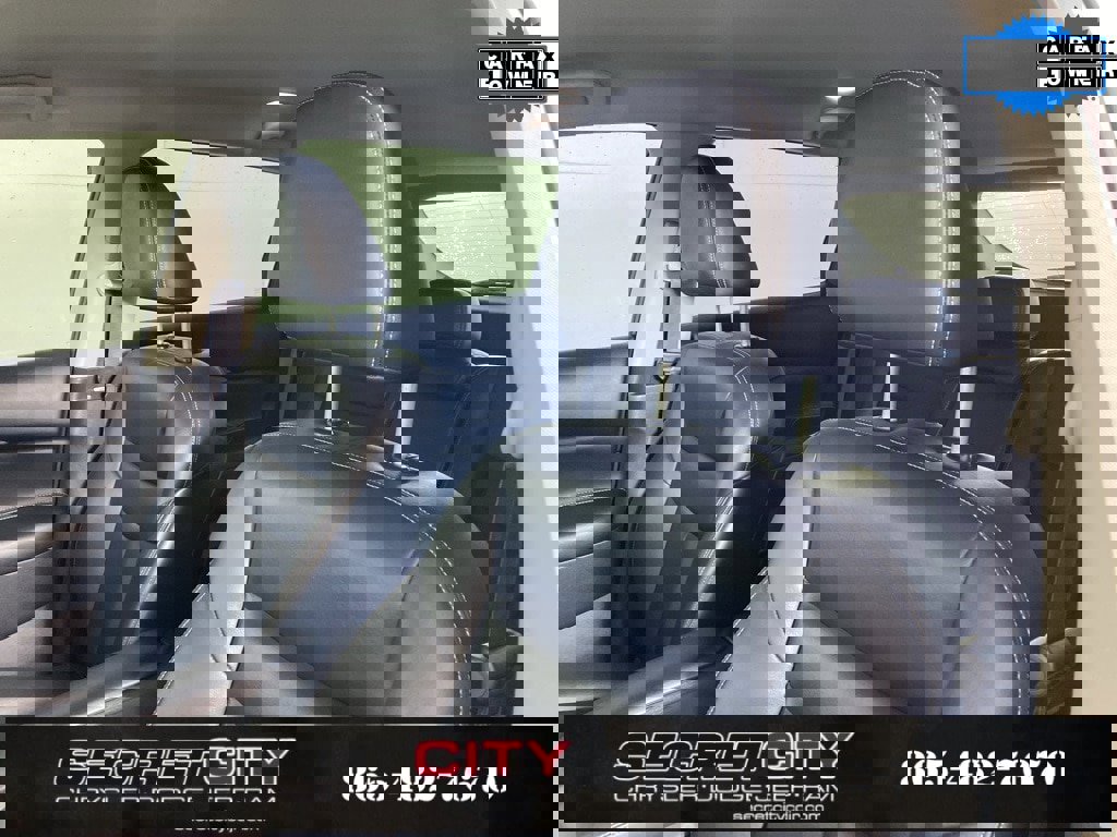 Used 2022 Nissan Murano SV w/ SV Midnight Edition Package image 10