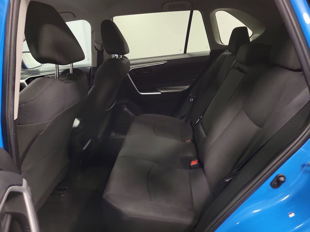 Used 2021 Toyota RAV4 LE image 23