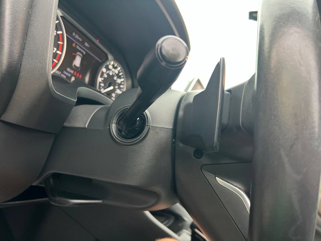 Used 2021 Nissan Rogue SV w/ Premium Package FWD image 33