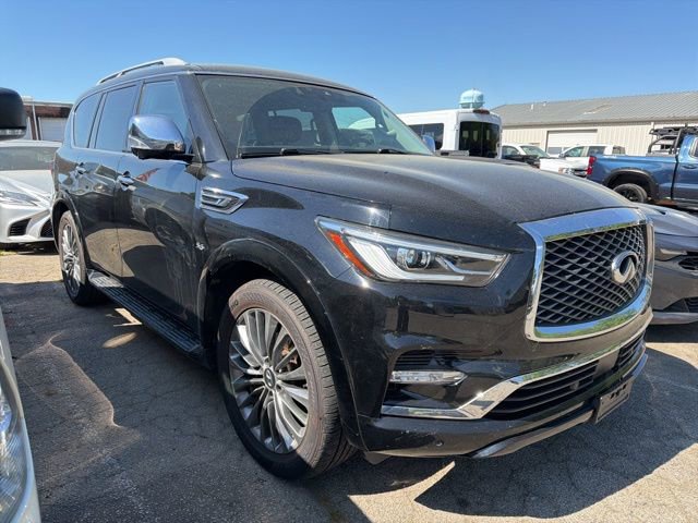 Used 2018 INFINITI QX80 4WD w/ Deluxe Technology Package image 3