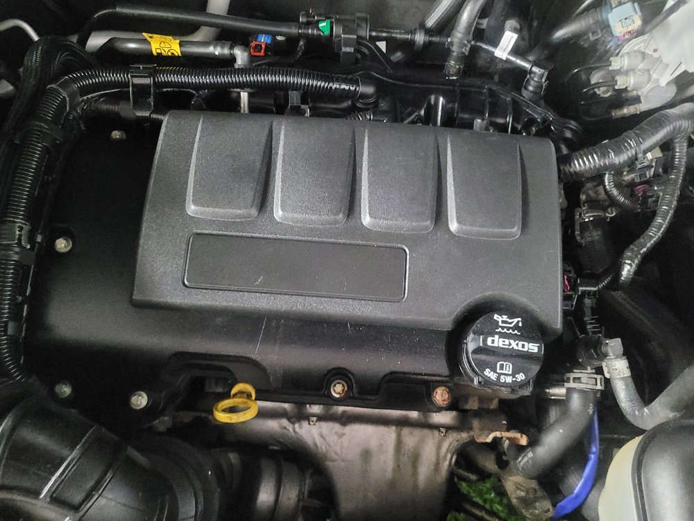 Used 2020 Buick Encore Preferred w/ Safety Package FWD image 30