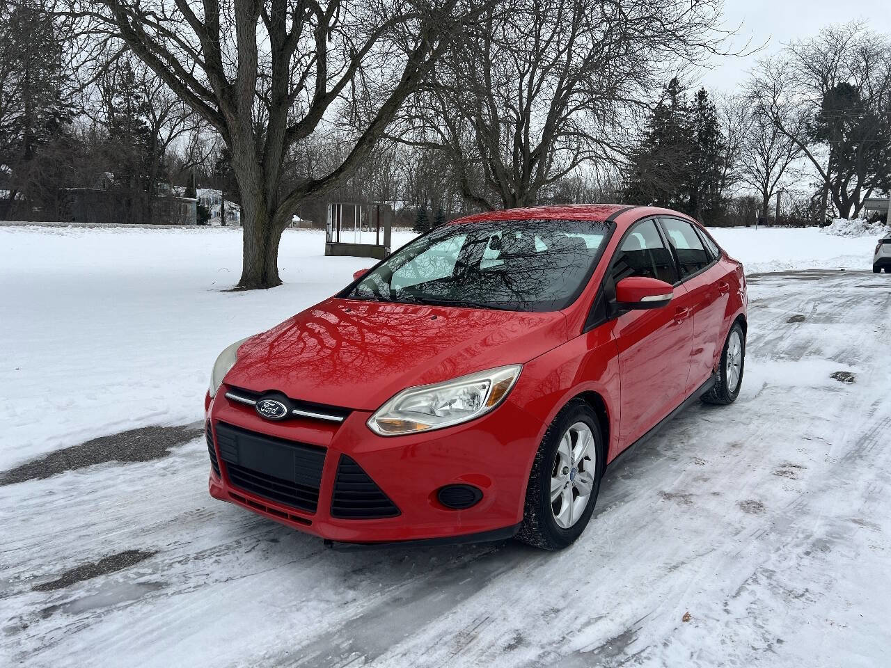 Used 2014 Ford Focus SE image 1