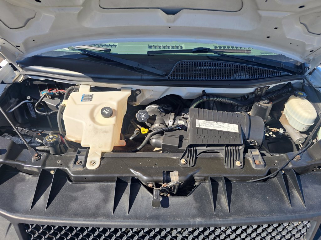 Used 2006 Chevrolet Express 2500 RWD image 9