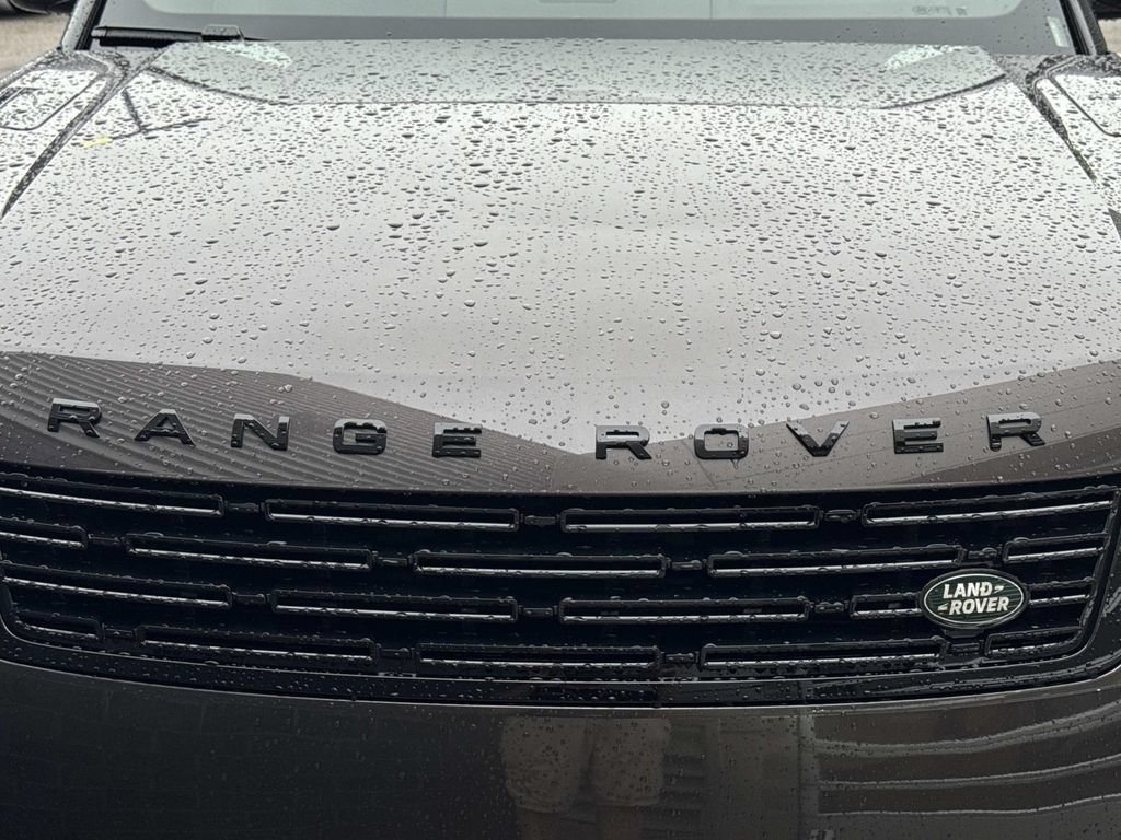 New 2026 Land Rover Range Rover Sport Dynamic SE AWD/4WD image 10